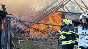 Ein Wohnhaus und ein angrenzendes Wirtschaftsgebäude in Egelsdorf brannten vollständig nieder