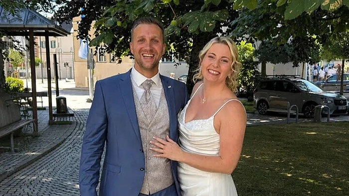 Bild zeigt Nadine und Karl am Hochzeitstag