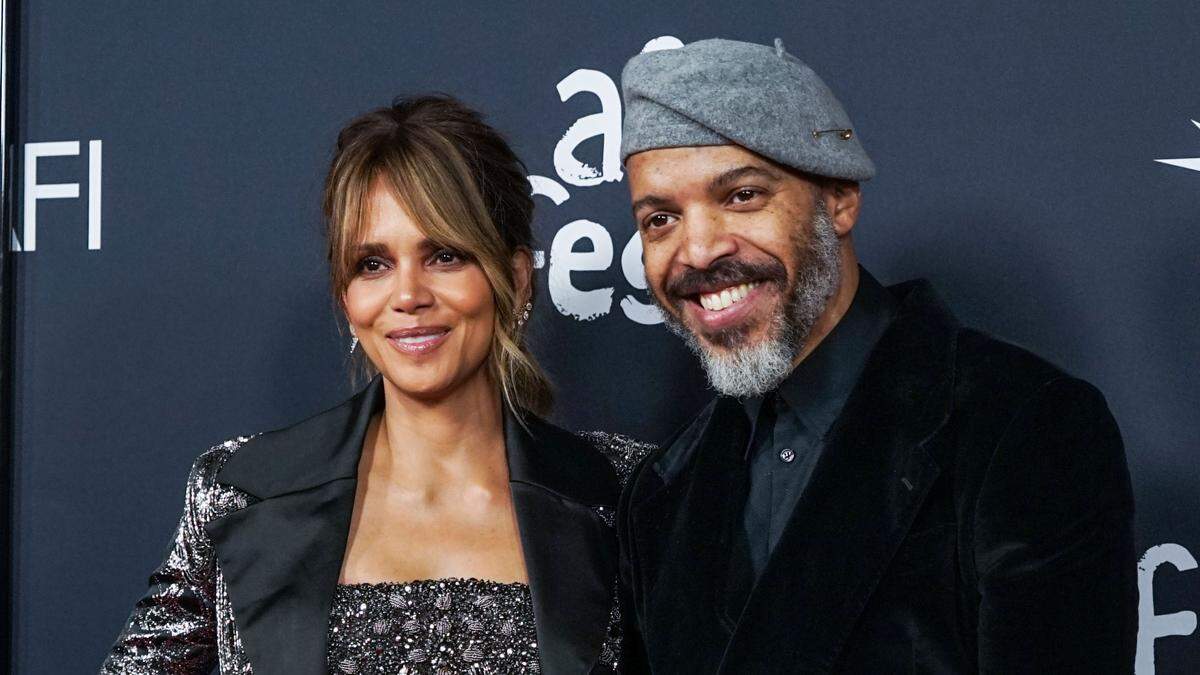 Schauspielerin Halle Berry an der Seite ihres Lebensgefährten Van Hunt