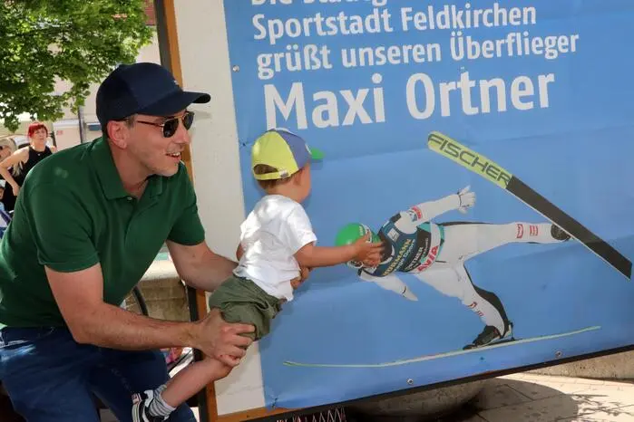 Bitte klicken Sie sich durch die Bilder!