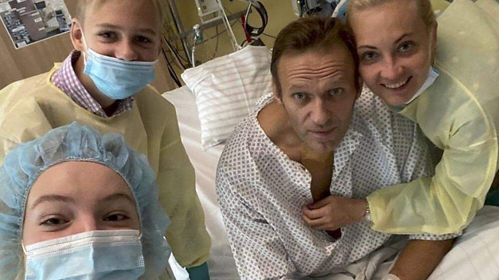 Alexej Nawalny mit seiner glücklichen Familie