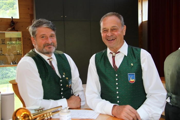 Durch das Programm führten in schwungvoller Weise Lisa Krammer und Michael Stering.