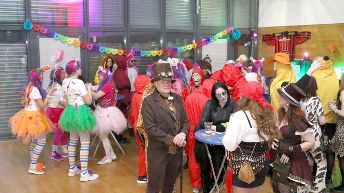 Von Jung und Alt „belagert“ war am Samstagabend das Kulturhaus von Micheldorf. 