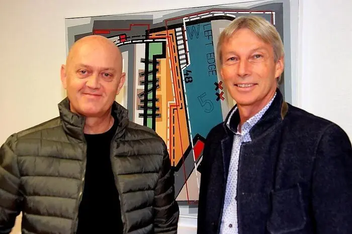 Und dass Heinz Bozic (links) vom styrian ART-Team – kurz stART – eine interessante, sehenswerte Ausstellung auf die Beine stellte, ...