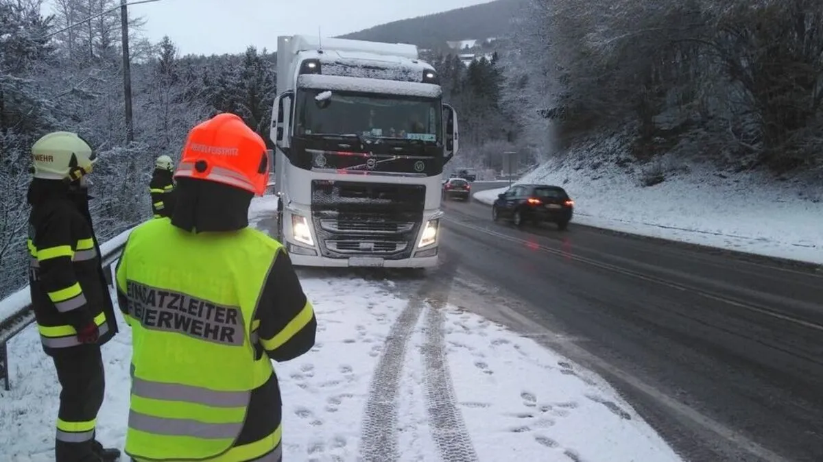 Lkw-Bergung auf der B72