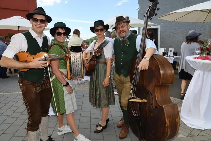 Die Musikgruppe „Die Dampflgeiger“ umrahmte die Veranstaltung musikalisch