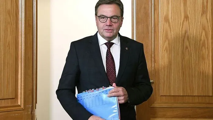 "Mehr als verwundert": Günther Platter