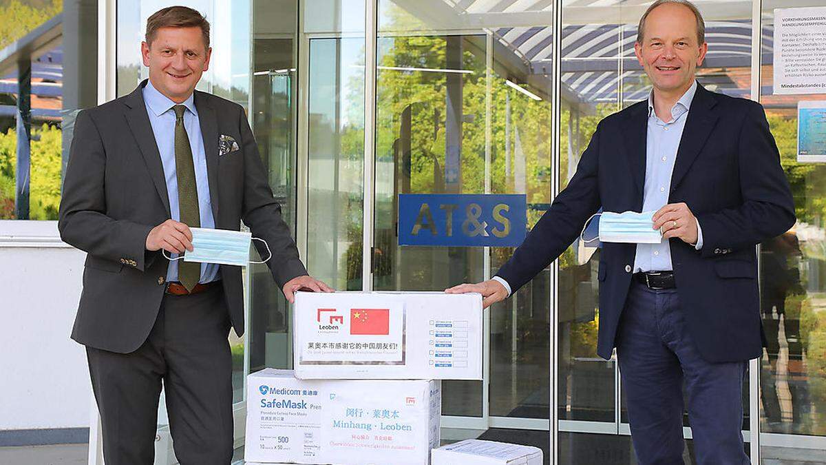 Leobens Bürgermeister Kurt Wallner mit AT&S-Chef Andreas Gerstenmayer
