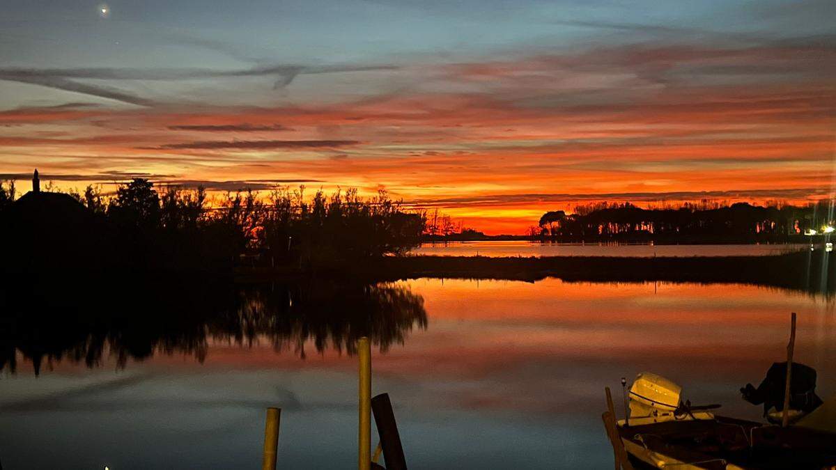 Spektakulärer Sonnenuntergang in Grado