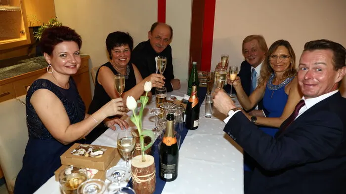 Die Stimmung war bis zur späten Stunde bestens.
