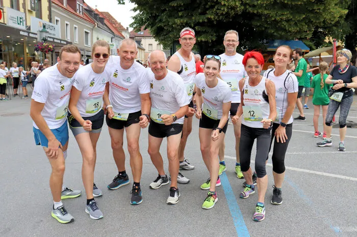 Die Strecke über ca. 5 Kilometer war für die Läufer und Walker kein Problem und nach dem Zieleinlauf wurden alle Teilnehmer mit einer Erinnerungsmedaille belohnt.