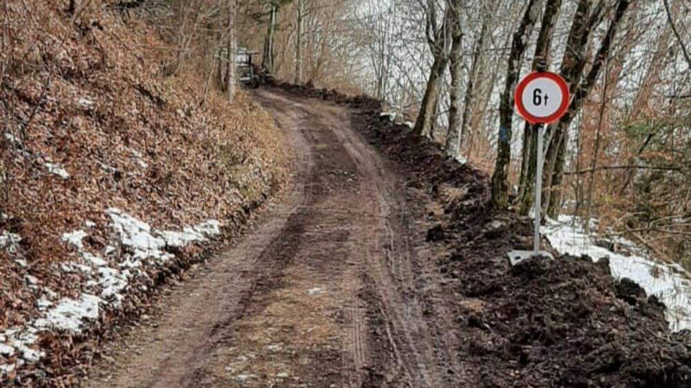 Für den Notweg, der über Rottenstein führt, wurde nun ein Fahrverbot für Fahrzeuge über sechs Tonnen erteilt