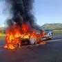 Das Fahrzeug, das im Ganzsteintunnel zu brennen begonnen hatte, brannte völlig aus