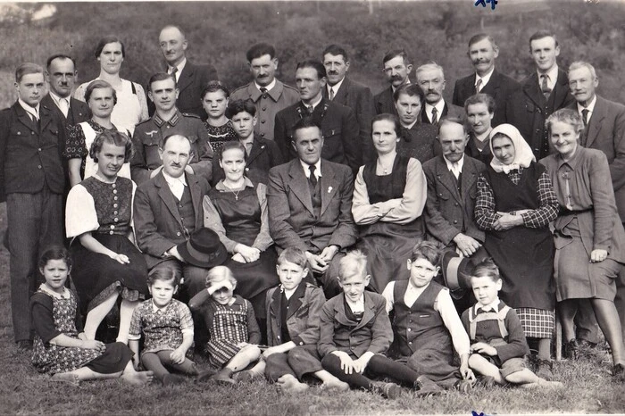 Die Bauern von Fischa feierten 1944 den Stromanschluss
