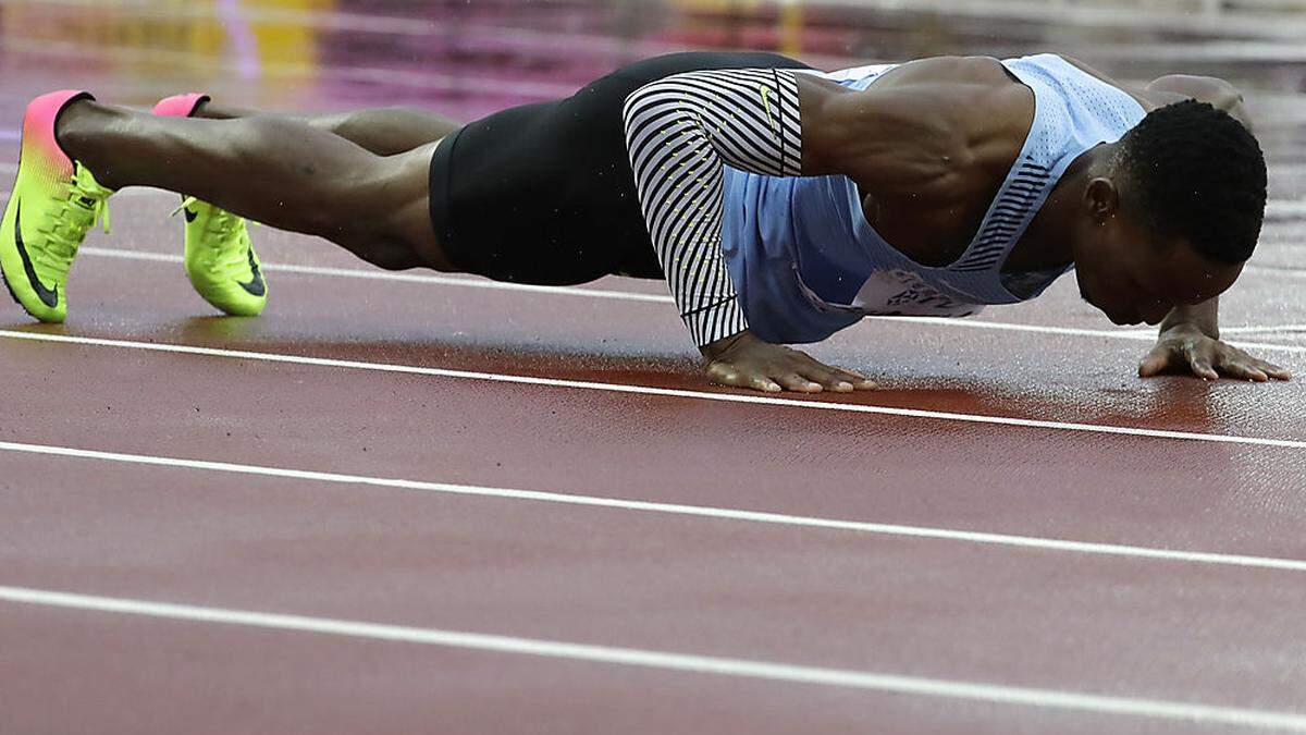 Isaac Makwala qualifizierte sich im Solo für das Halbfinale über 200 Meter - und reagierte mit Liegestützen als Protest. 