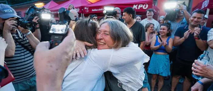 Die glückliche Wahlsiegerin Elke Kahr von den Kommunisten.