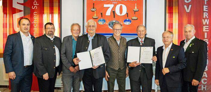 Beim 70-Jahr Jubiläum bekamen Franz Fink, Alois Trummer und Jürgen Gütler das goldene Verdienstzeichen verliehen