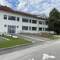 Auf der Volksschule Ost in Spittal wurde bereits eine PV-Anlage installiert (Archivfoto)