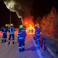 Das Auto brannte völlig aus