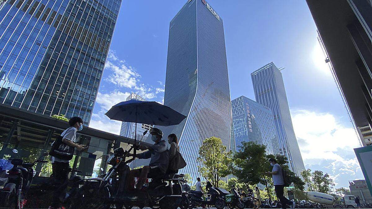 Die Unruhe im und um das Headquarter von Evergrande in Shenzhen wächst 