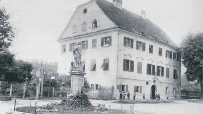 Das Jud’sche Haus (heutiges Rathaus) 1890 