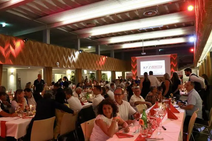 Zahlreiche Gäste folgten der Einladung, darunter auch Ortschef Herbert Pillhofer sowie Bürgermeister-Kollegen Andreas Nagl aus Ilztal und Erich Prem aus Gersdorf. 