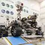 "Perseverance", der Mars-Rover der Nasa, bei einem Test in einem Labor in Pasadena, Kalifornien, im Dezember 2019