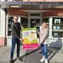 Geschäftsführerin Nicole Malle vom Wirtschaftsverein Zukunft Völkermarkt und Uhrmacher Daniel Winkler