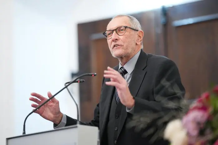 „Kickl verhindern zu wollen, mag ein politisch richtiges Anliegen sein. Aber nichts anderes im Programm zu haben, wird zu wenig sein.“ - Die Parteien müssen liefern, findet Philosoph Konrad Paul Liessmann.