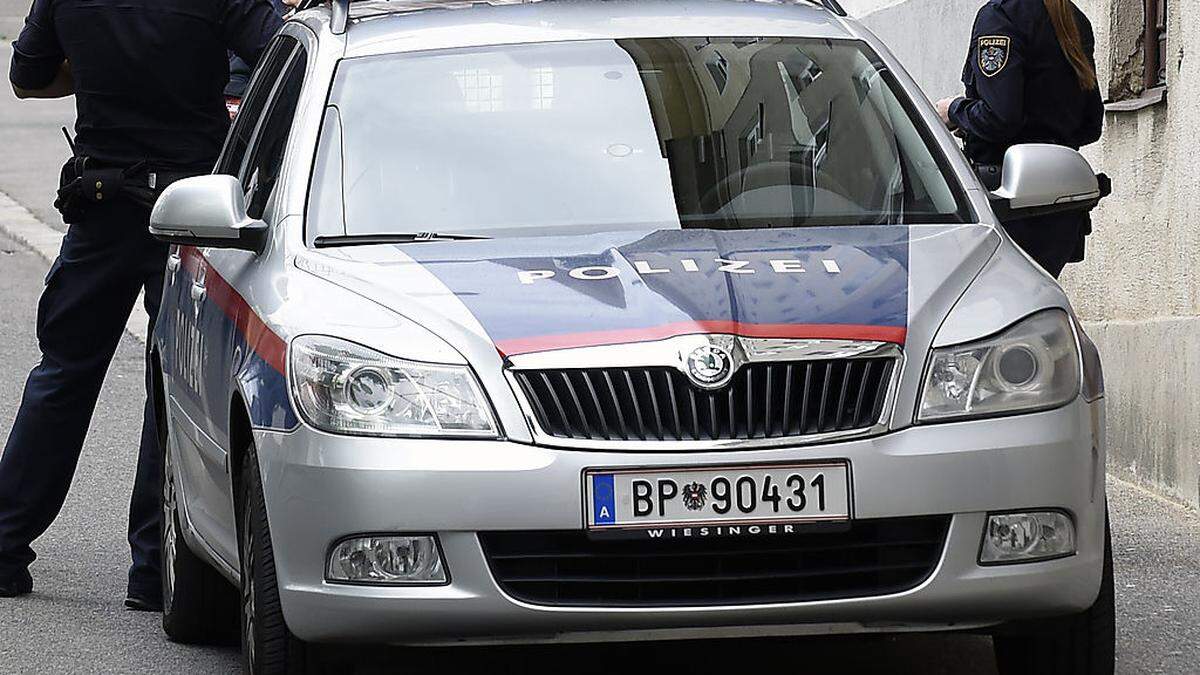 Die Polizei musste den Streit der Lenker beenden (Symbolfoto)