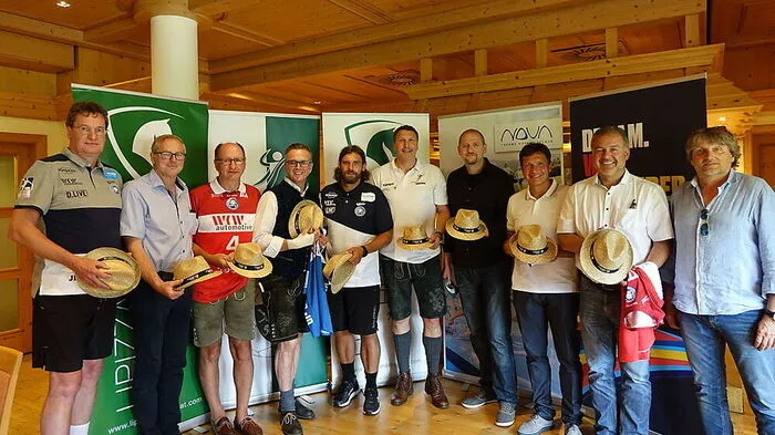 Eine Woche lang trainiert die Mannschaft des Bergischen HC 06 in Köflach