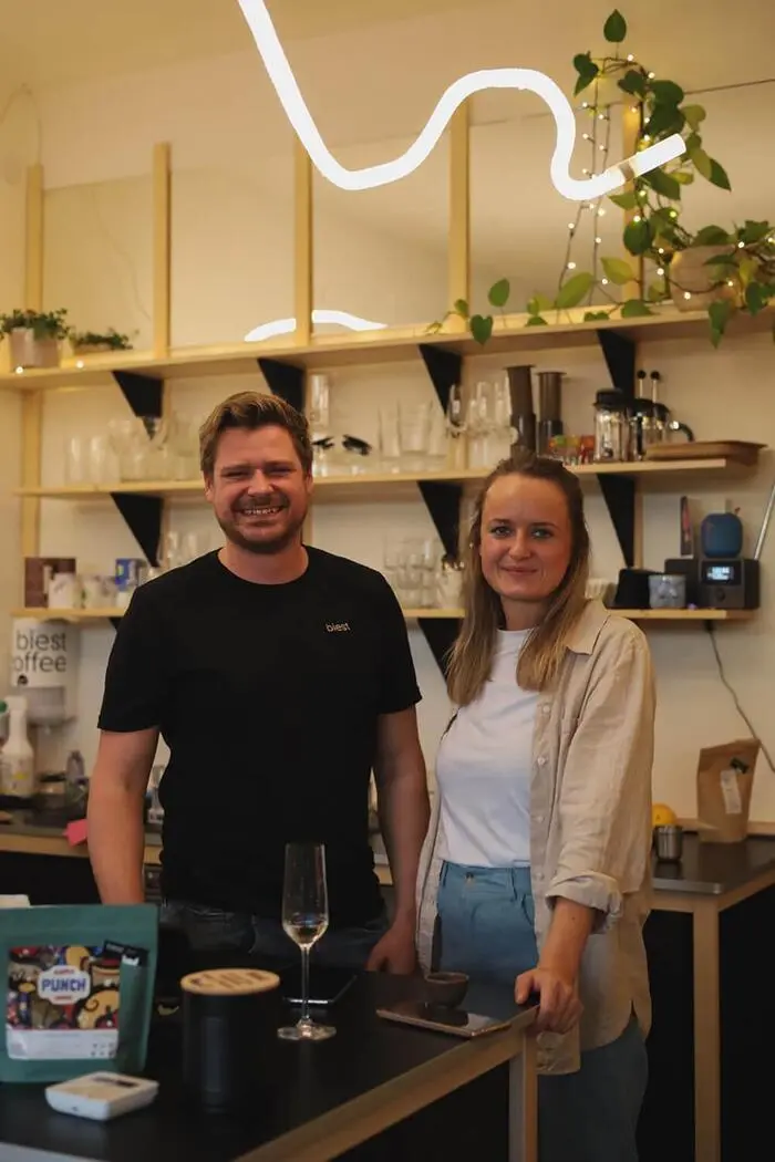 Thomas Stießen und Alina Kirchner betreiben das „Biest Coffee“
