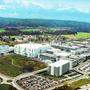 Die neue Fabrik (links) am Gelände der Infineon in Villach