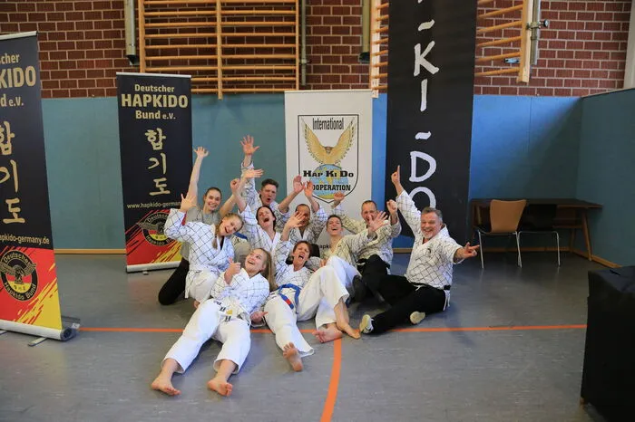 Auch der Kampfsport hat in Weiz seinen Platz, hier die gutgelaunte HapKiDo-Gruppe.
