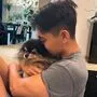 Sänger Kim Tae-hyung mit seinem verstorbenen Hund Yeontan
