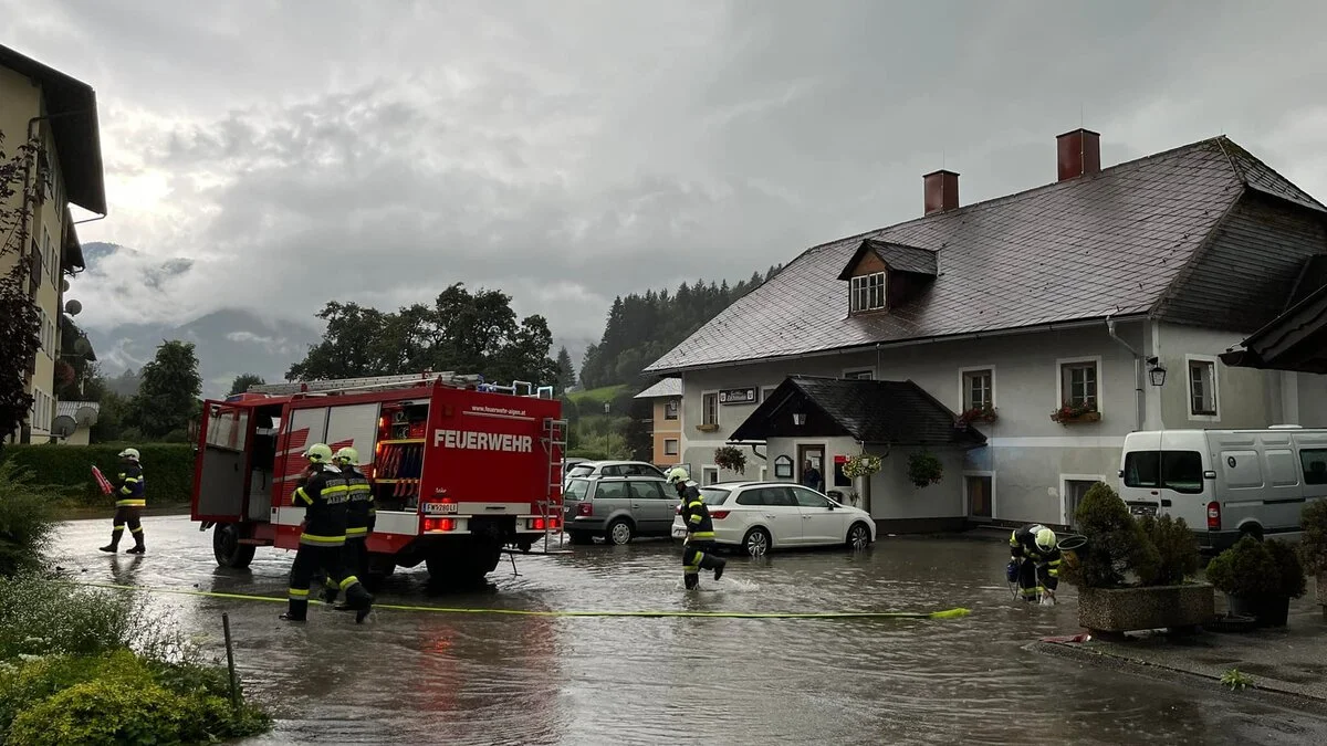 Neun Kameraden der FF Aigen standen am Samstag im Einsatz