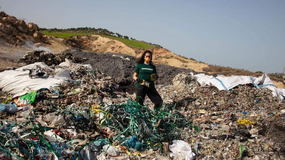 Auf den Deponien in der türkischen Adana-Provinz lagert europäischer Kunststoffmüll