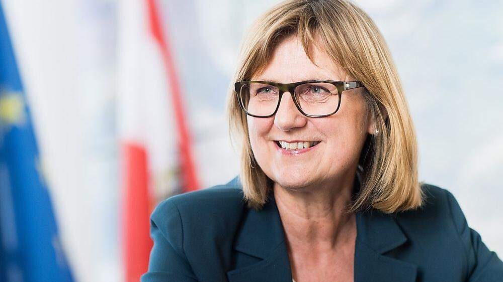 Maria Patek, Ministerin für Nachhaltigkeit und Tourismus, ist in Moosheim aufgewachsen	 