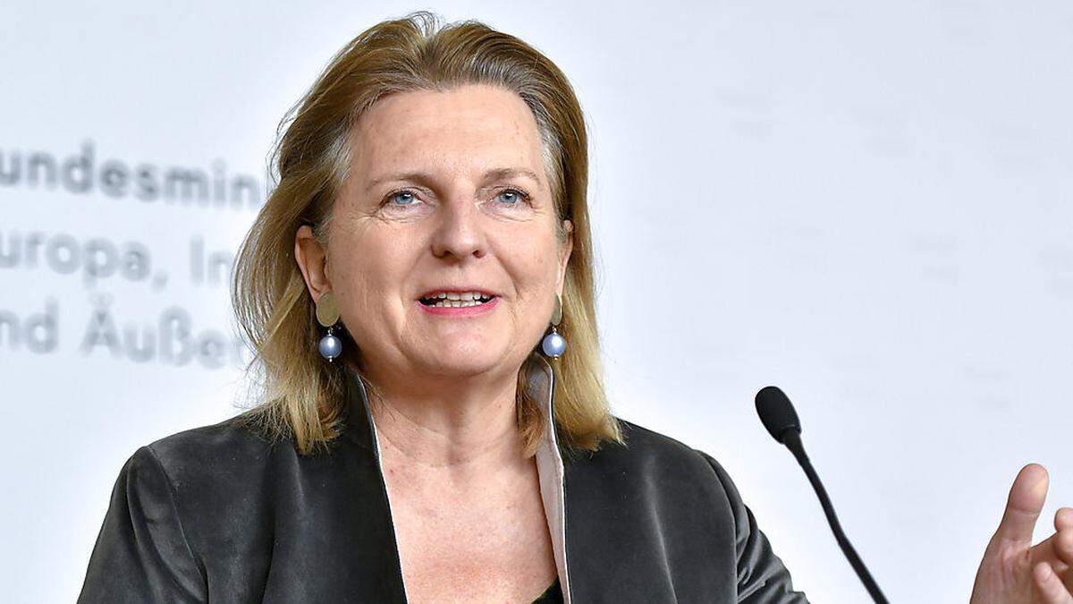 Außenministerin Karin Kneissl