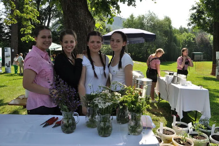 ... bei der Eröffnung des Kräutermenschen an der Fachschule Großlobming am 24. Juni.