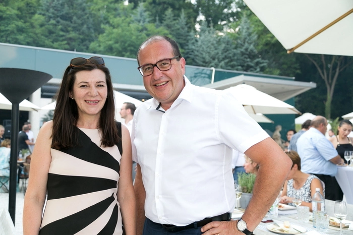 Margit Pürrer und Georg Habersatter von der Rustler Gruppe genossen den lauen Abend