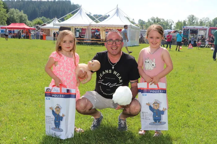 Neben der Sternfahrt erwartete die Kinder Livemusik, Kinderschminken und Erinnerungsfotos.