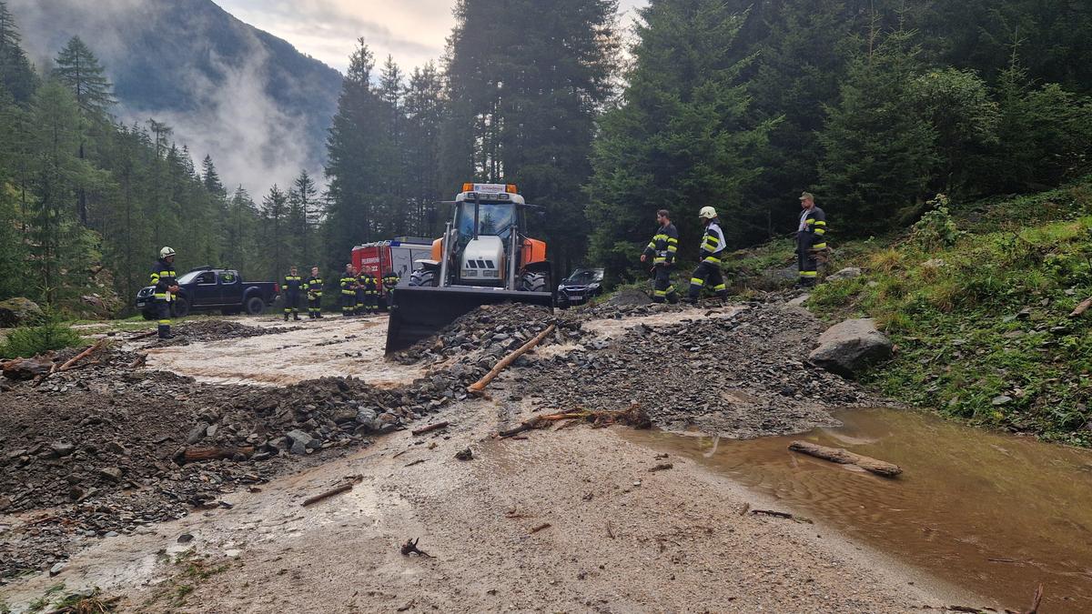 Im Bezirk Liezen waren die Feuerwehren mit fünf Murenabgängen beschäftigt