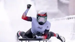 ABD0164_20250103 - WINTERBERG - DEUTSCHLAND: 03.01.2025, Nordrhein-Westfalen, Winterberg: Skeleton: Weltcup, Einer, Frauen, 2. Durchgang: Janine Flock aus Österreich reagiert im Ziel. Foto: David Inderlied/dpa +++ dpa-Bildfunk +++. - FOTO: APA/dpa/David Inderlied