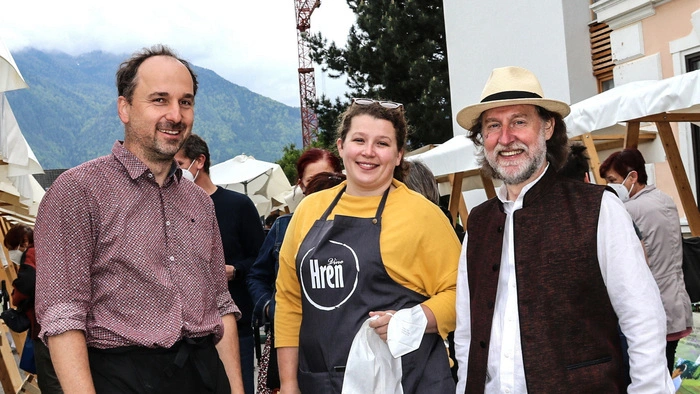 Die Bio-Produzenten Marian Tomažej und Alexandra Hren sowie Stefan Merkač, der Obmann des Vereines "eco-direkt" freuten sich über die zahlreichen Besucher.
