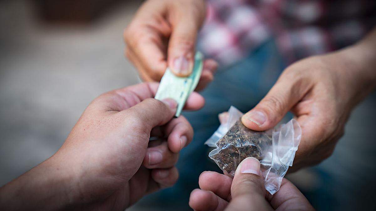 Die Jugendlichen solllen schon länger als Dealer unterwegs gewesen sein