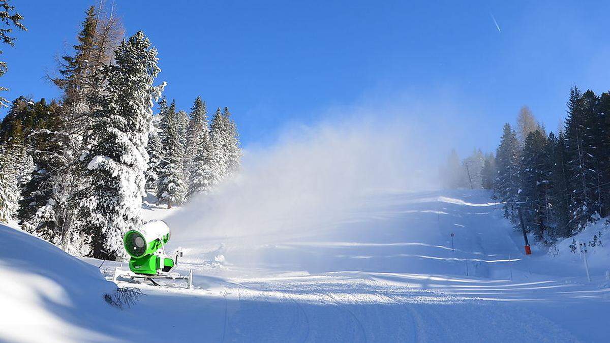 In den Skigebieten, wie hier auf der Turrach, wird zu Beginn der Saison am meisten beschneit. Dann halten die Pisten oft bis Ostern