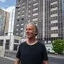 Christian Kossegg vor den weithin sichtbaren Silotürmen am Areal der ehemaligen Futtermittelfabrik im Grazer Bezirk Gries