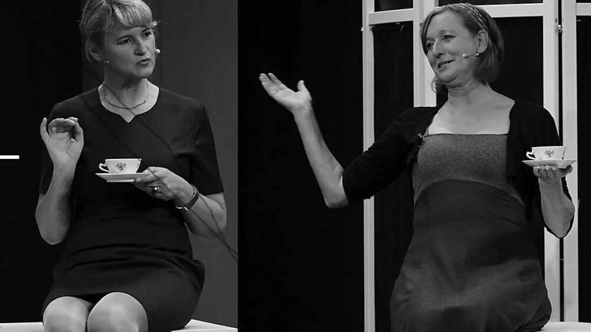 Ulrike Brantner und Elke Körbitz bieten Kabarett heiß kalt und präsentieren als "Die Menopausen" ihr Rezept 