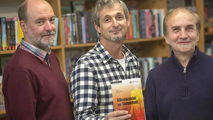 Hans-Peter Hutter (Mitte) mit den Kollegen Moshammer und Wallner